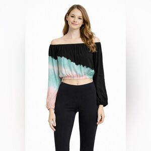 NWOT - Electric &‎ Rose Boho Cropped Elastic Bottom Top